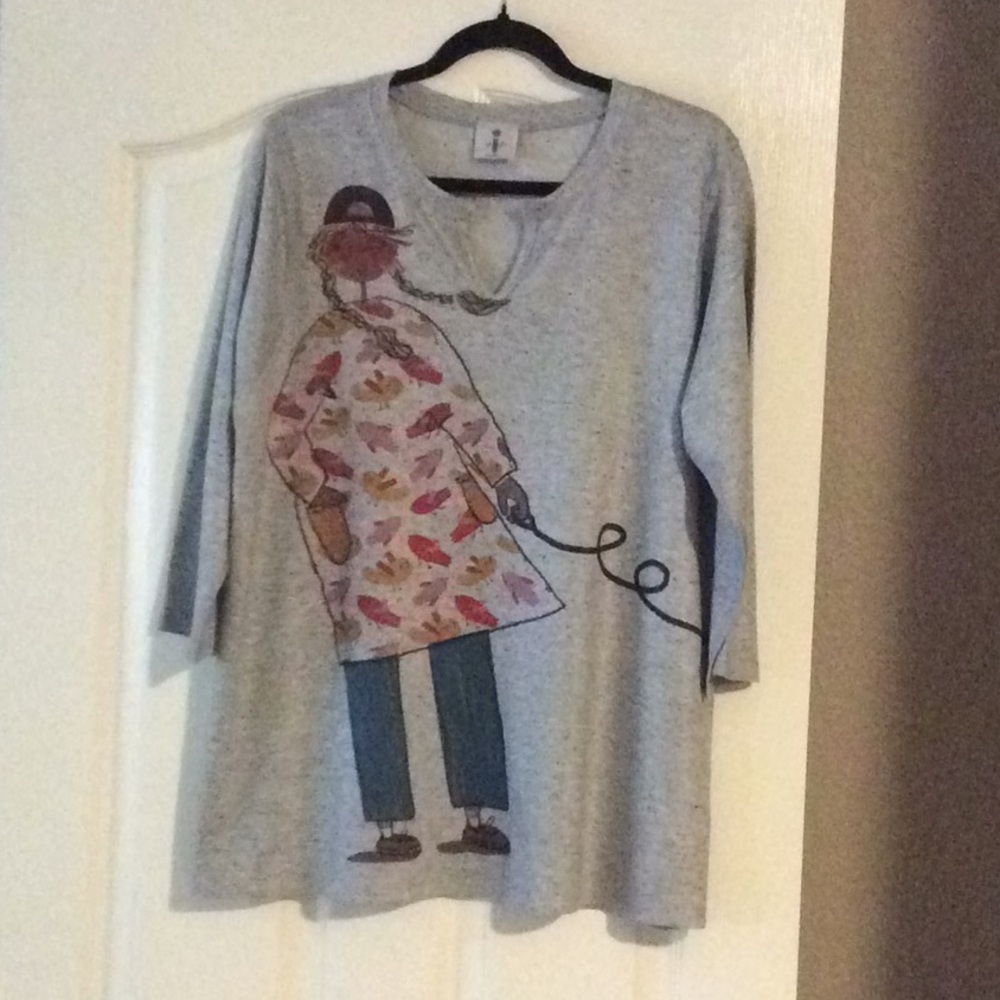 Inoah Girl Walking her Dog top
